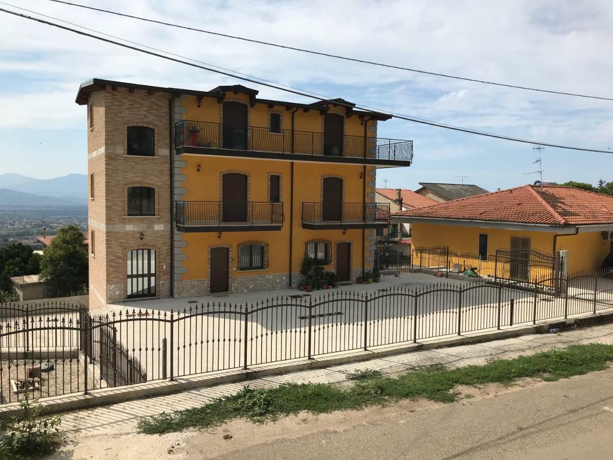 A Casa Di Laura B&B Apartments Кампанья Экстерьер фото